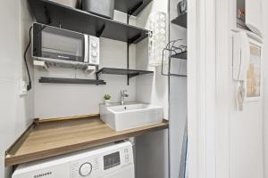 Modern Apartment Next to La Malagueta Beach