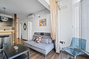 Modern Apartment Next to La Malagueta Beach