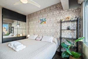 Modern Apartment Next to La Malagueta Beach