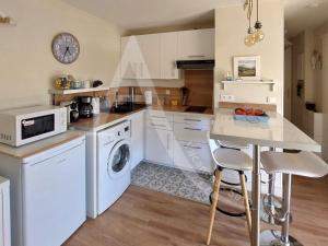 T2 sur zone pietonne, a quelques pas des plages