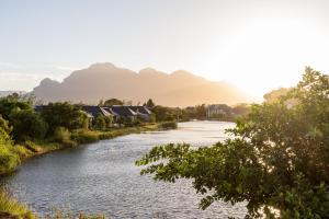 Pearl Valley family golf lodge on nature lake with mountain views