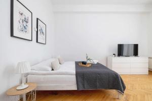 Apartament w Sercu Krakowa z Dwoma Sypialniami by Rent like home