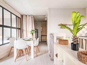 Appartements Apartment Les Balcons de la Rance by Interhome : photos des chambres