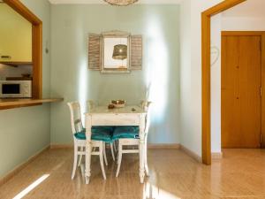 Apartment Larimar by Interhome
