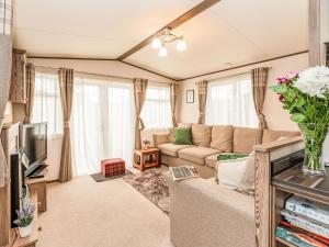 Chalet Monarch by Interhome