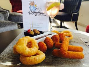 Hotels Hotel Le Vouglans - Restaurant La Valouse : photos des chambres