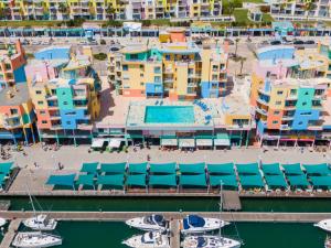 Al Marina View Uma - Lux apartment on the marina