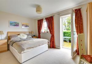 The Lookout - Rhodewood