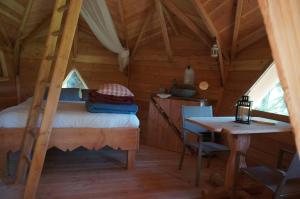 Chalets Cabanes des Volcans : photos des chambres