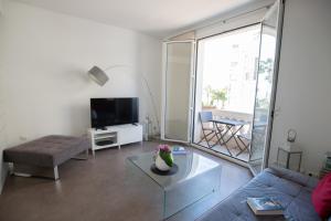 Palais Miramar apartment with sea view on La Croisette