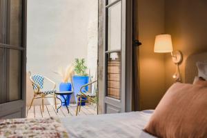 B&B / Chambres d'hotes Le Petit Avignon - chambres & appartement a deux pas du Pont d-Avignon et du Palais des Papes : photos des chambres