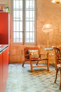 B&B / Chambres d'hotes Le Petit Avignon - chambres & appartement a deux pas du Pont d-Avignon et du Palais des Papes : photos des chambres