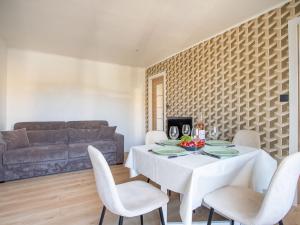 Apartment Les Amandiers by Interhome