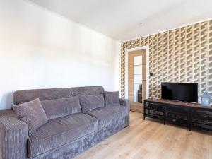 Apartment Les Amandiers by Interhome