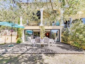 Apartment Villa La Romane by Interhome