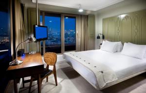 Superior Double or Twin Room with Sea View room in The Marmara Sisli