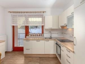 Apartment Pr' Kavač by Interhome 