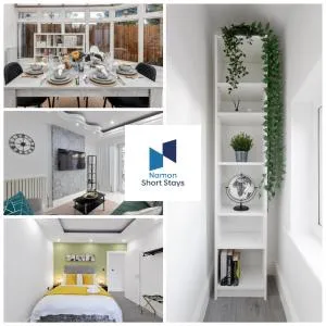 Large Comfy 4 Bedroom House, Ideal for Workers, FREE Parking - 珀利