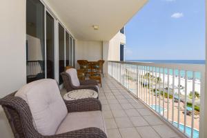 Silver Beach Towers W603