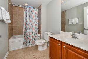 Silver Beach Towers W603