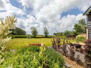 Holiday Home De kleine Pionier by Interhome