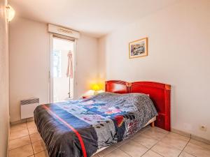 Apartment Les Calanques du Parc-5 by Interhome
