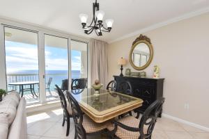 Silver Beach Towers W1203