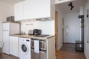 The Beach Cocoon – Sea View & Calm