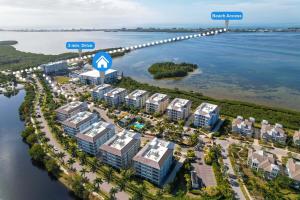 Paradise on the Bay by Coastal Chic Vacations