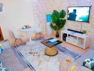 Vees 2br Apartment at NAKA ESTATE with Lakeviews&Gameviews