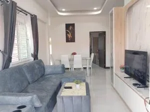Renita 3BR Holiday Home - Ban Nong Hin