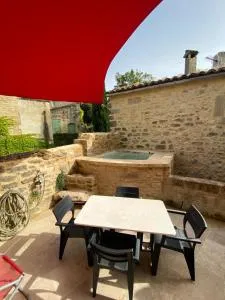 Village house near Uzes - 圣维克托德乌勒