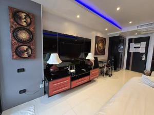 Absolute Bangla Jacuzzi Suites Condo