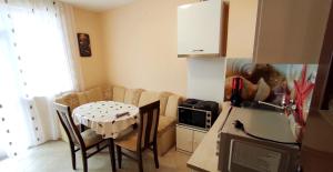 Апартамент Сиракови Черноморец