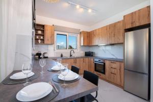 Villa Pervana- Private pool - Close to the Beach