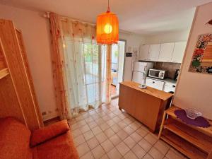 Appartement 6 pers avec piscine, terrasse & parking privé - tout confort et proche commodités - FR-1-387-135