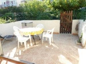 Appartement 6 pers avec piscine, terrasse & parking privé - tout confort et proche commodités - FR-1-387-135