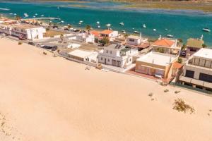 Beach front right on the Sand Luxury semi-detached 3 bed Villa
