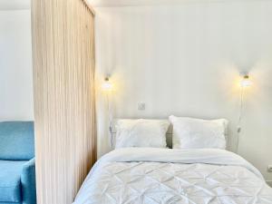 Modern Studio Pool Monaco Area