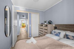 DINBNB Apartments l Family Friendly l 1000m from Central Station l NEW l Free Parking