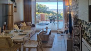 Appartements Appartement Horizon bleu vue panoramique sur mer : photos des chambres