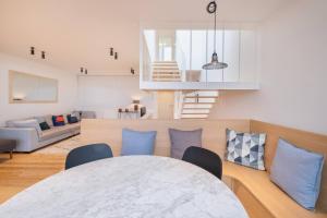 Top Floor New Duplex Stunning View In Trendy St Gilles