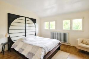 Maison chaleureuse à Saints avec jardin et terrasse