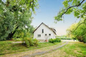 Maisons de vacances Maison chaleureuse a Saints avec jardin et terrasse : photos des chambres