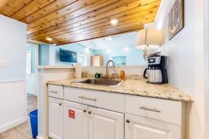 Welcome Matts - Truman @ Duval Unit B