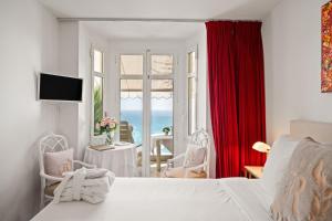 Hotels Hotel Le Roquebrune : photos des chambres
