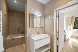 Hotels Hotel Le Roquebrune : photos des chambres