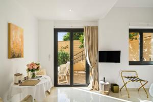 Hotels Hotel Le Roquebrune : photos des chambres