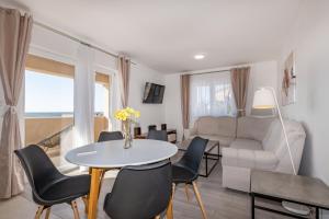 Villa Lida, a modern villa with a fantastic sea view