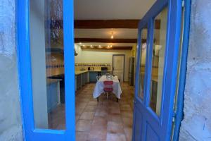 Maisons de vacances 84B3 - Freesia suite in 18th century Provencal farmhouse : photos des chambres